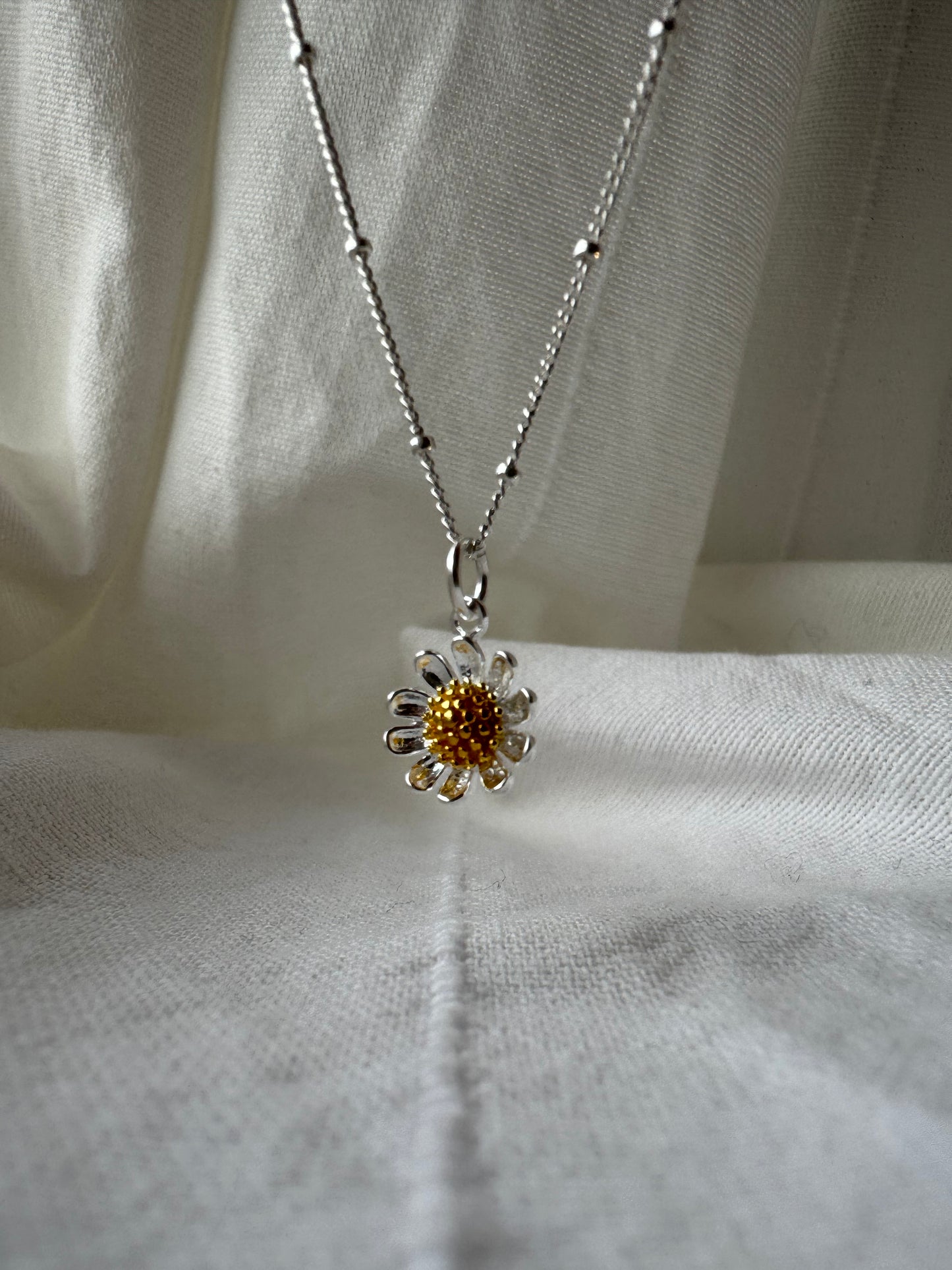 Sterling Silver Daisy Necklace